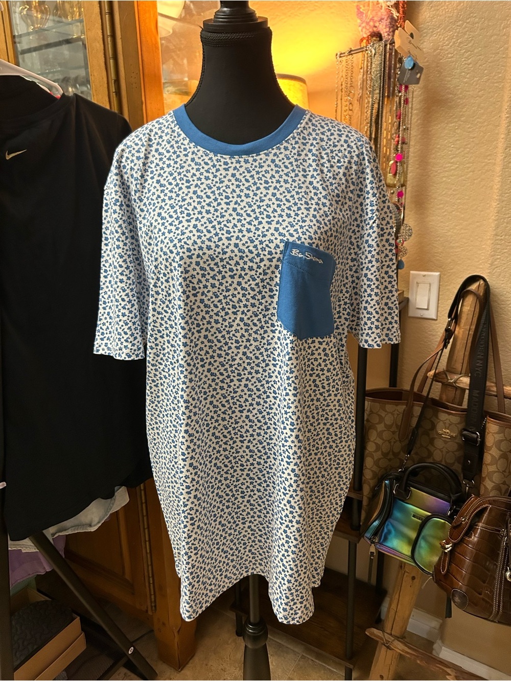 Ben Sherman Light Blue Floral Pocket Short-Sleeve Tee